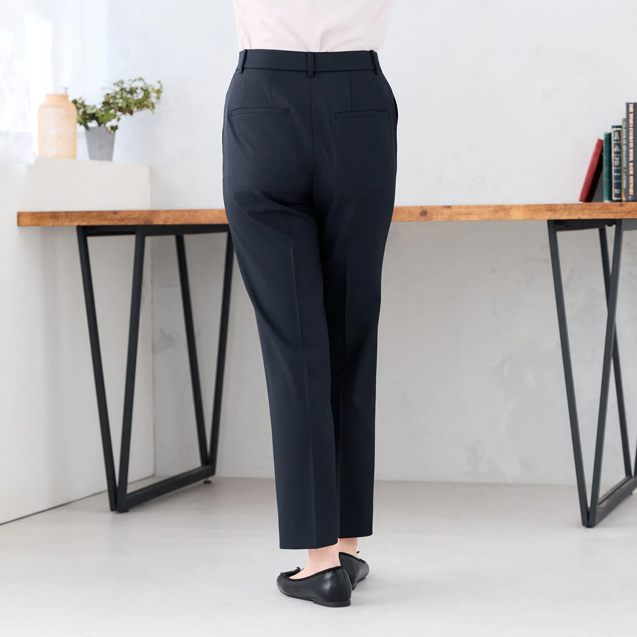 Stretch Bright Twill Straight Pants - Navy - Image 5