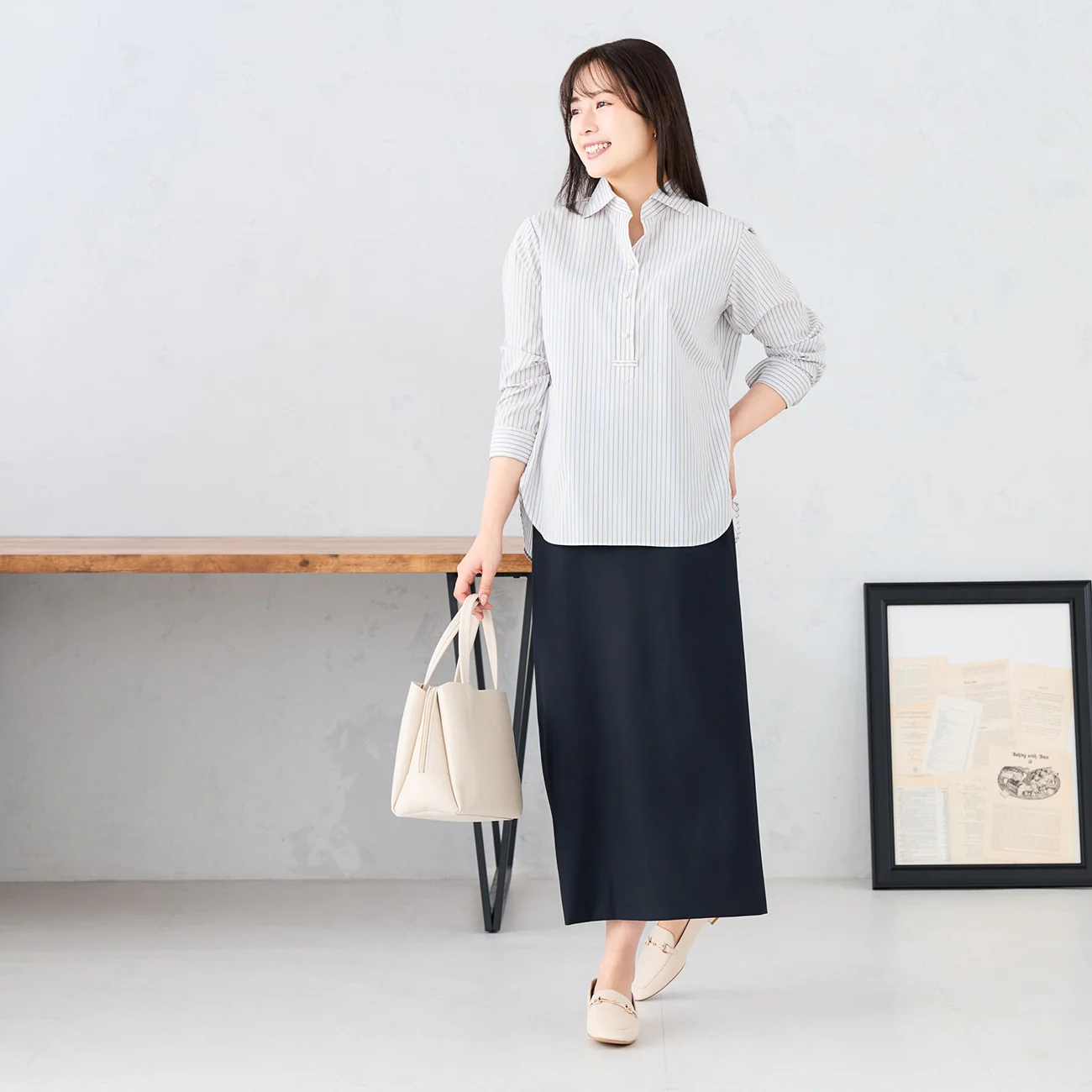 Skipper Collar Shirt with Pearls - Beige - Image 3