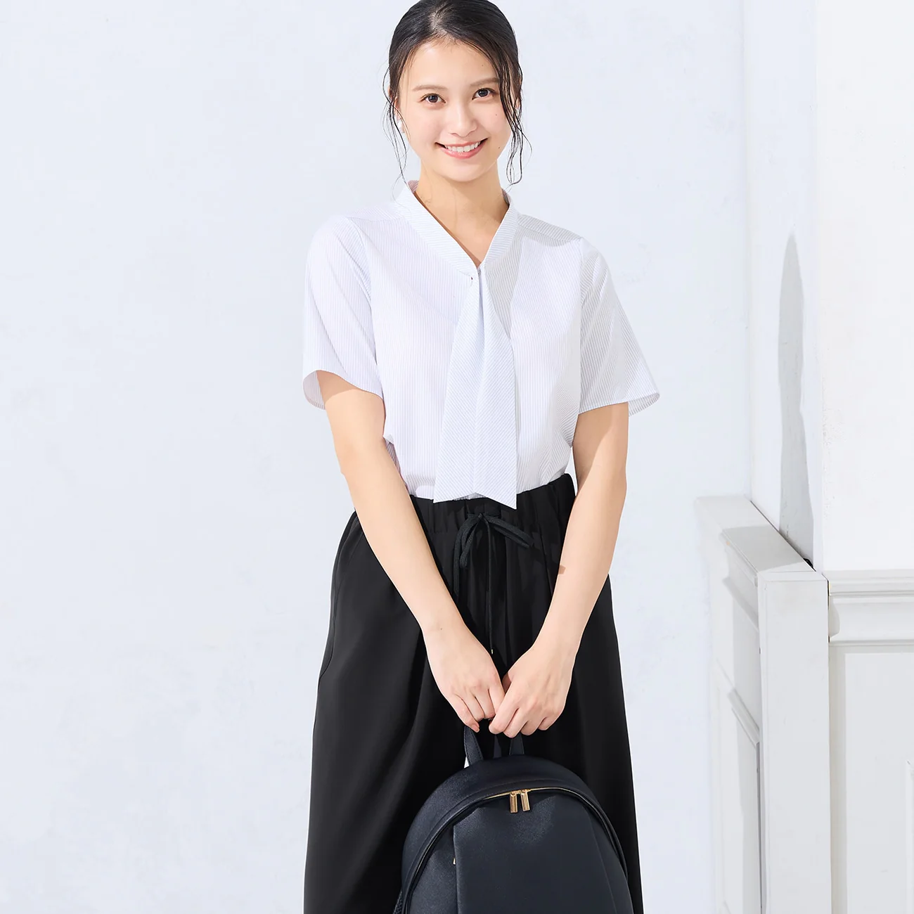 Women's Bamboo Rayon Striped Short Sleeve Bow Tie Shirt - White