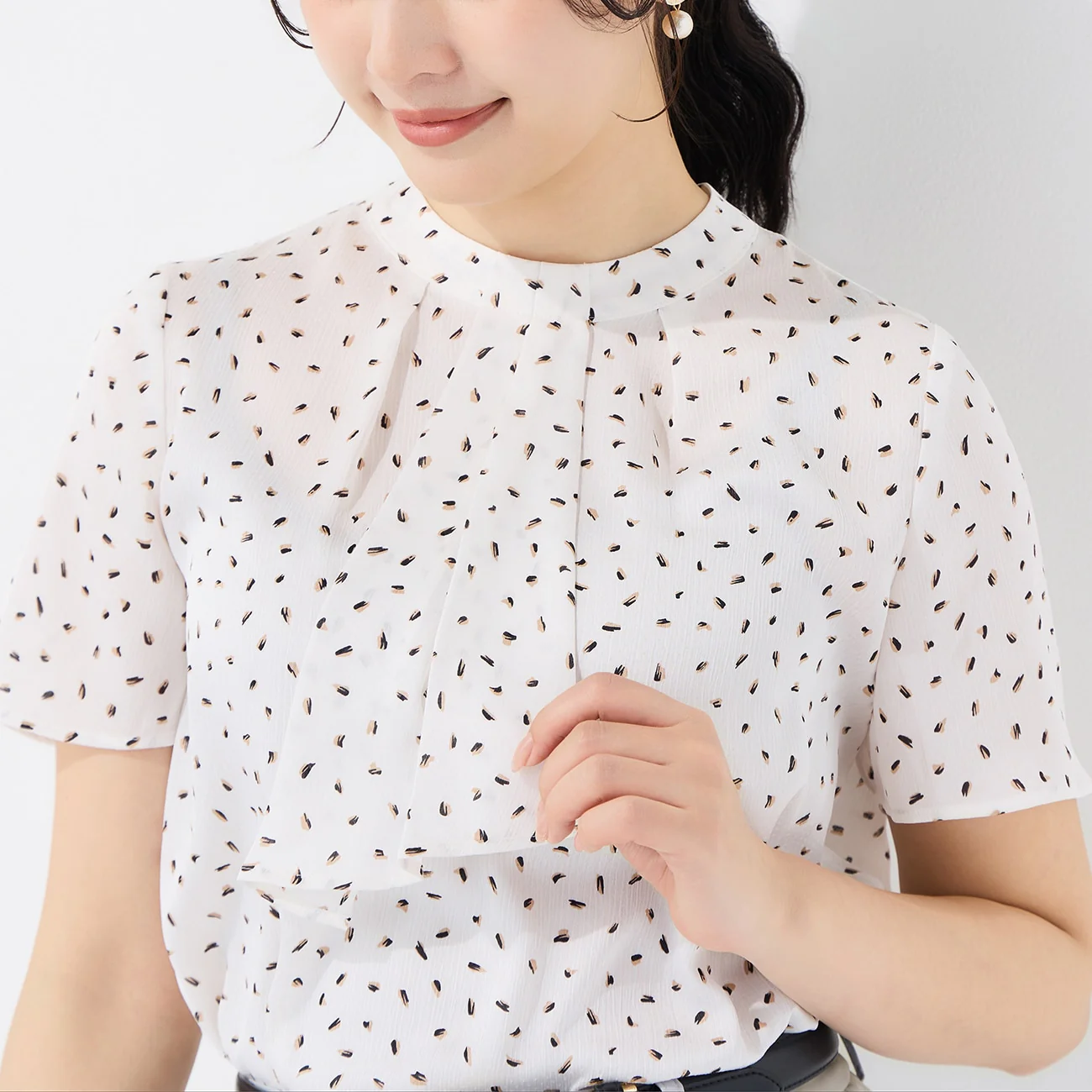 Cool Touch Printed Short Sleeve Blouse - Image 6