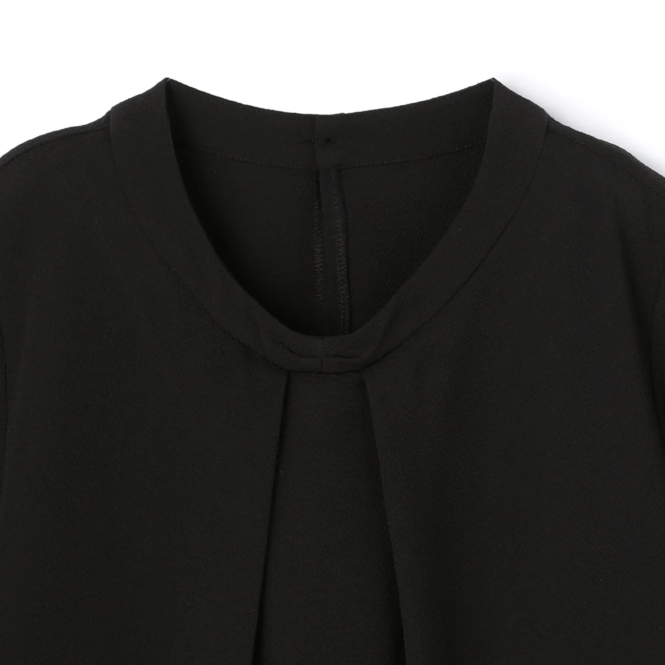 Cool Touch Short Sleeve Bow Tie Blouse with Accessories - Image 4