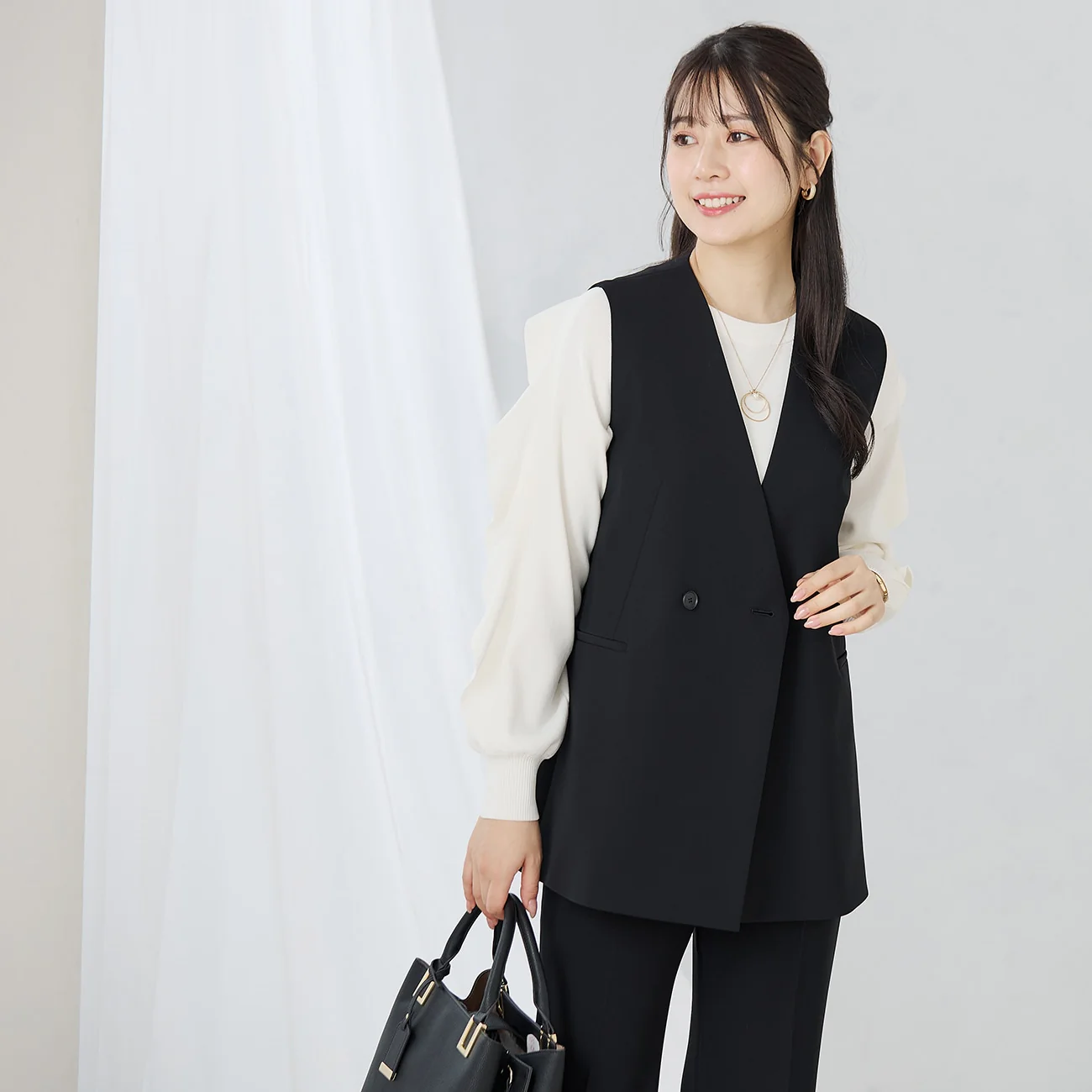 Ruffle-Sleeve Oversized Knit Pullover - Image 3