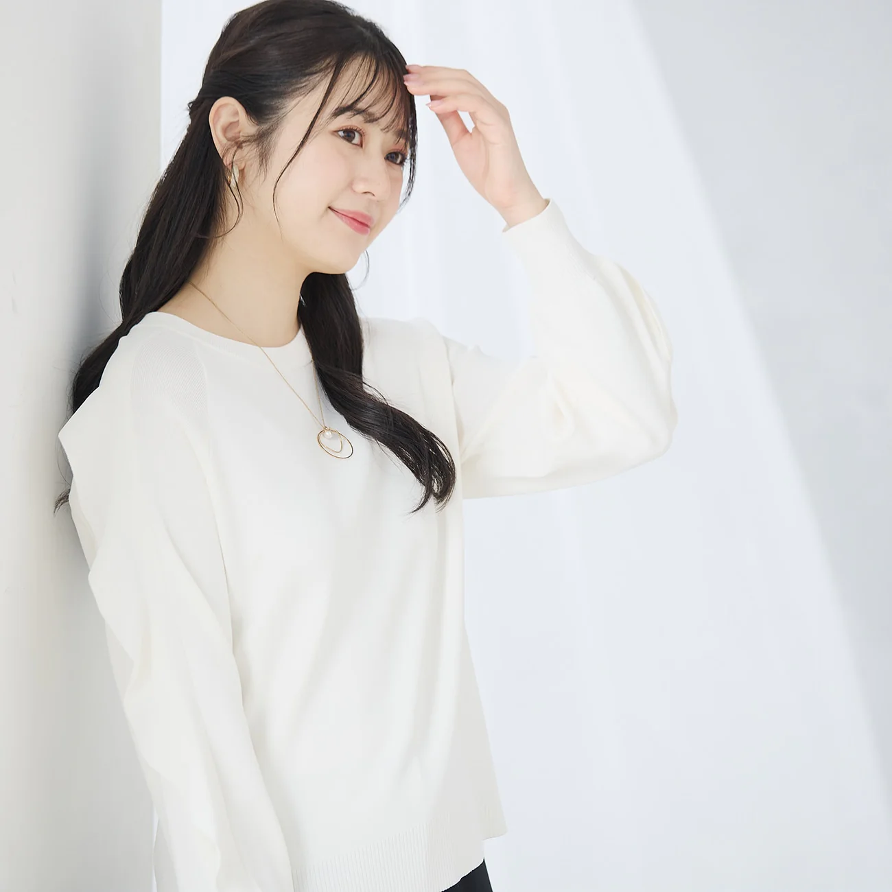 Ruffle-Sleeve Oversized Knit Pullover - Image 7
