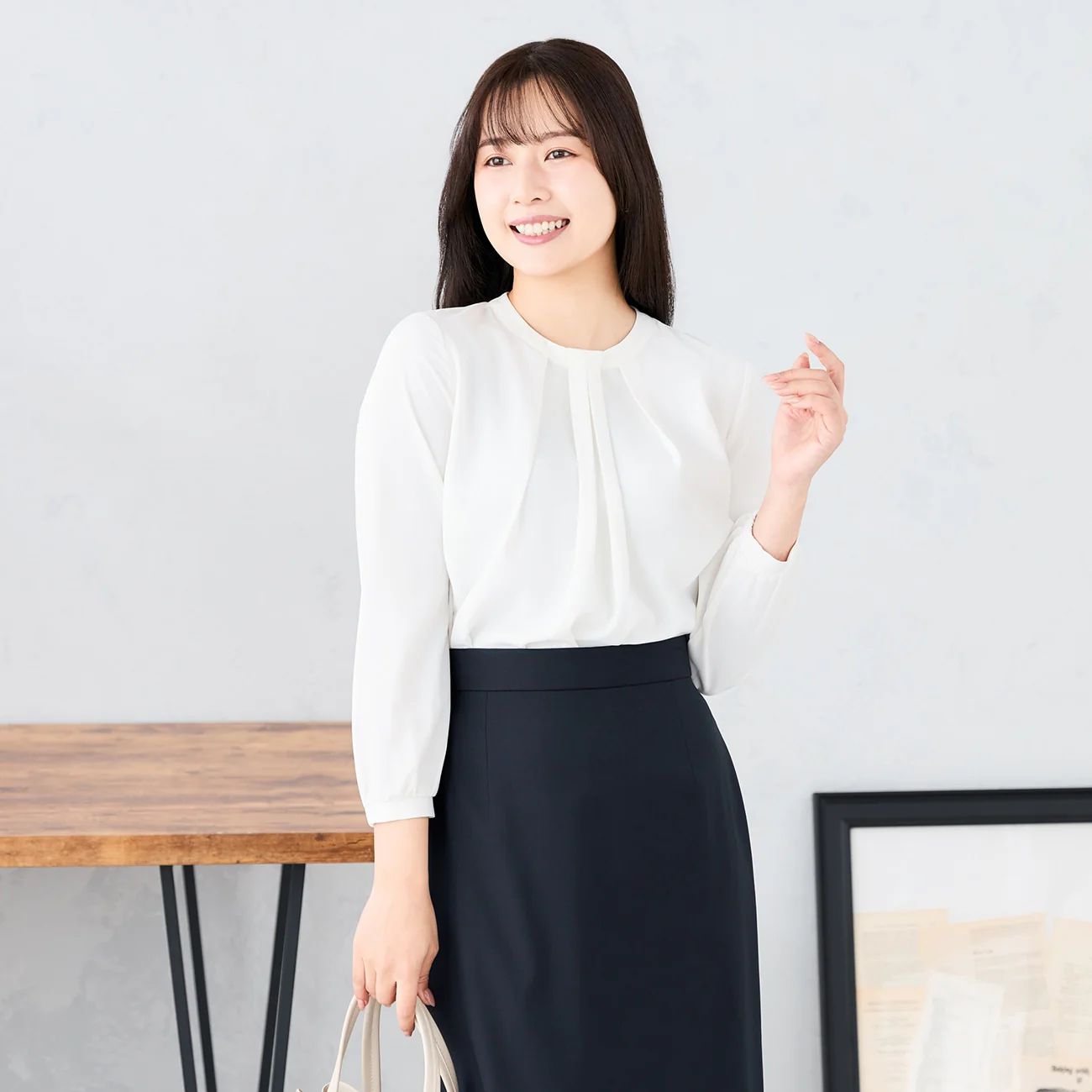 2-Way Blouse with Accessory - Image 25