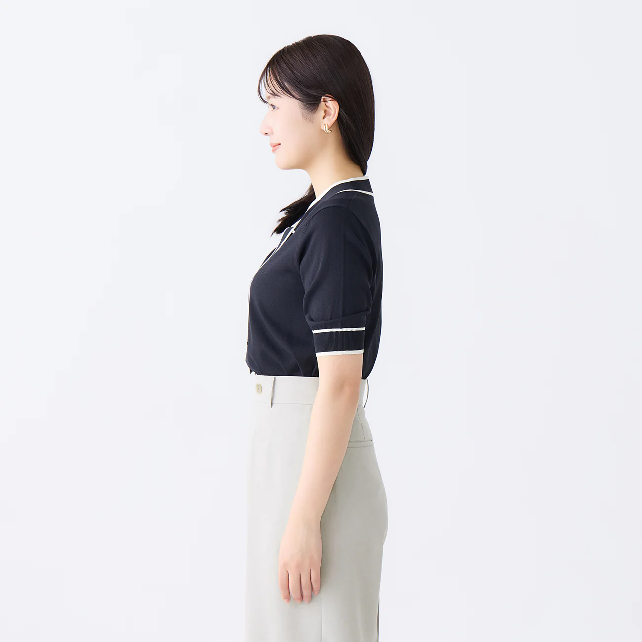 Washable Cool Touch Contrast Bow Tie Short Sleeve Knit Top - Image 13
