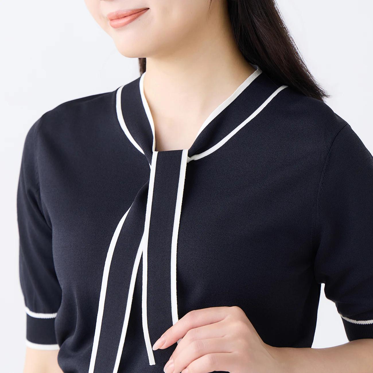 Washable Cool Touch Contrast Bow Tie Short Sleeve Knit Top - Image 16