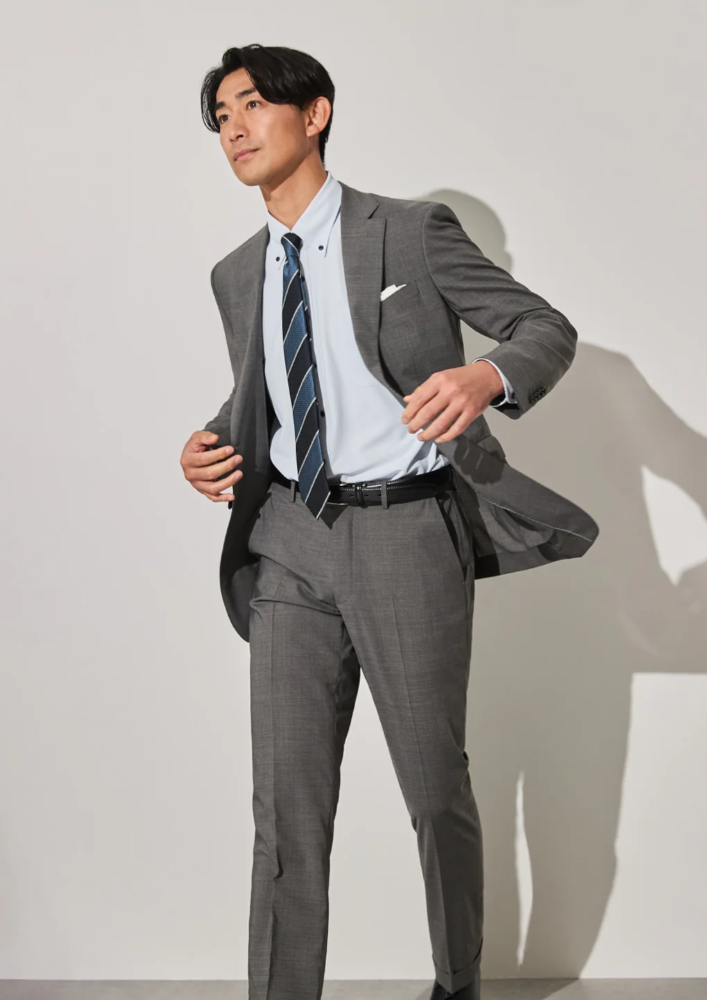 High-breathability Cool Touch Heat Block Suit with Side Adjuster - Light Gray - Image 19