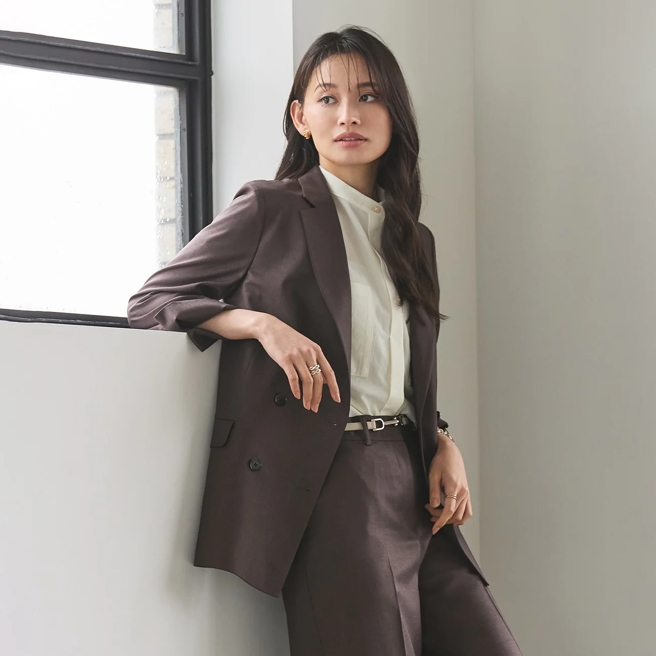 THE THIRD SUITS Linen-Like Cropped Sleeve Double-Breasted Jacket - Brown
