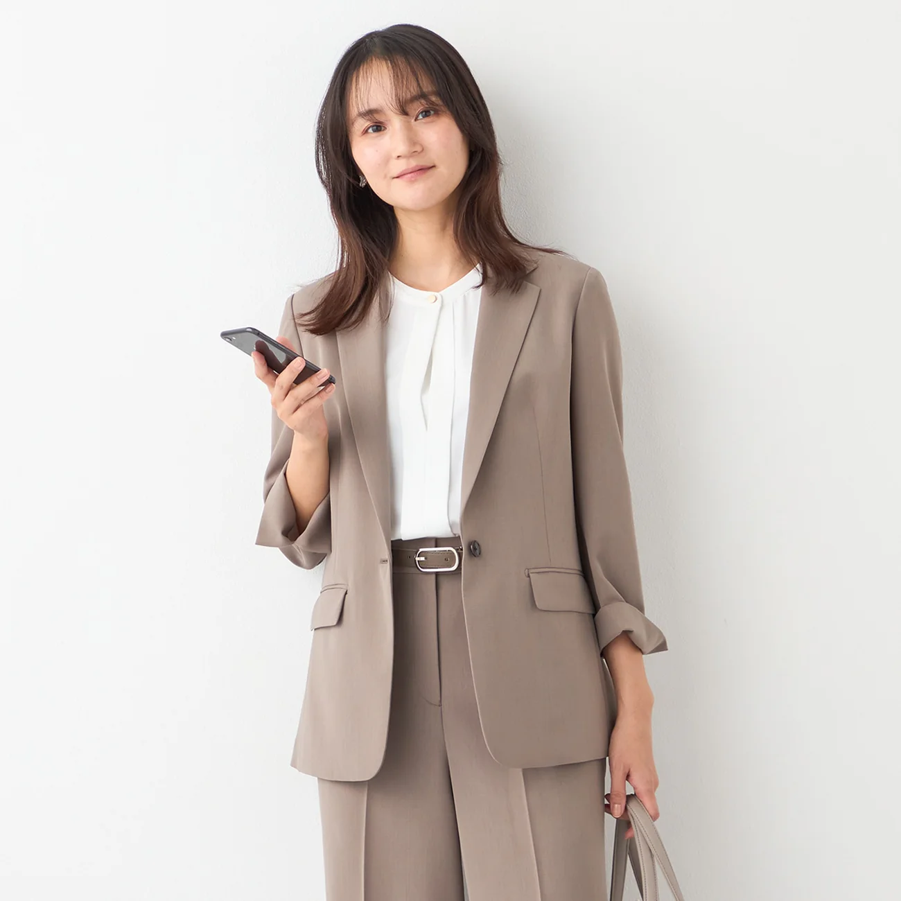 THE THIRD SUITS Washable Cool Touch Cropped Sleeve Long Jacket - Beige - Image 4