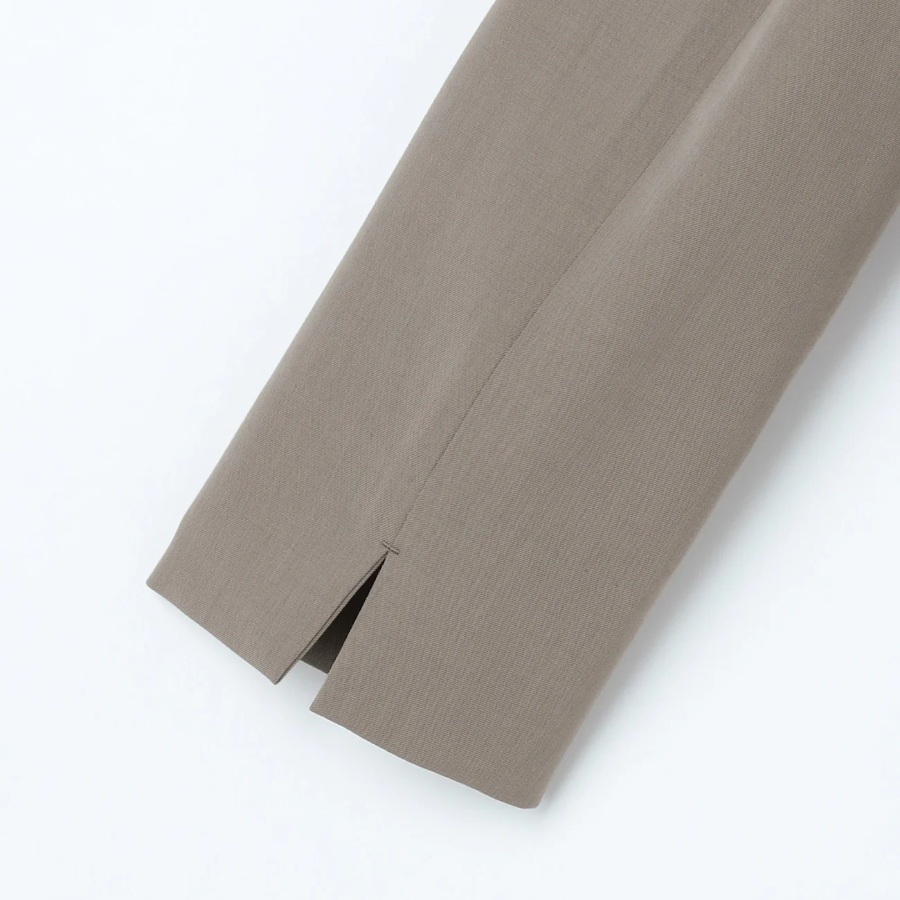 THE THIRD SUITS Washable Cool Touch Cropped Sleeve Long Jacket - Beige - Image 9