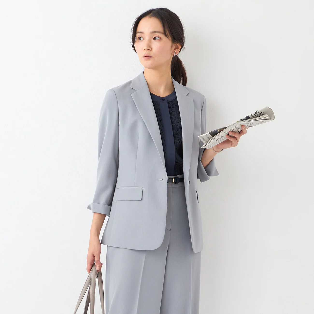 THE THIRD SUITS Washable Cool Touch Cropped Sleeve Long Jacket - Light Gray - Image 2
