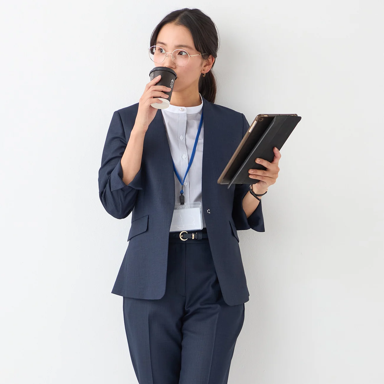 THE THIRD SUITS Linen-Like Cropped Sleeve Collarless Jacket - Navy - Image 10