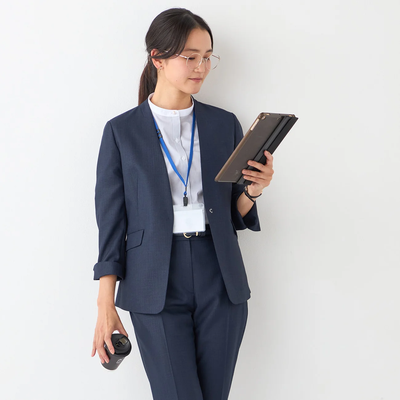 THE THIRD SUITS Linen-Like Cropped Sleeve Collarless Jacket - Navy - Image 11