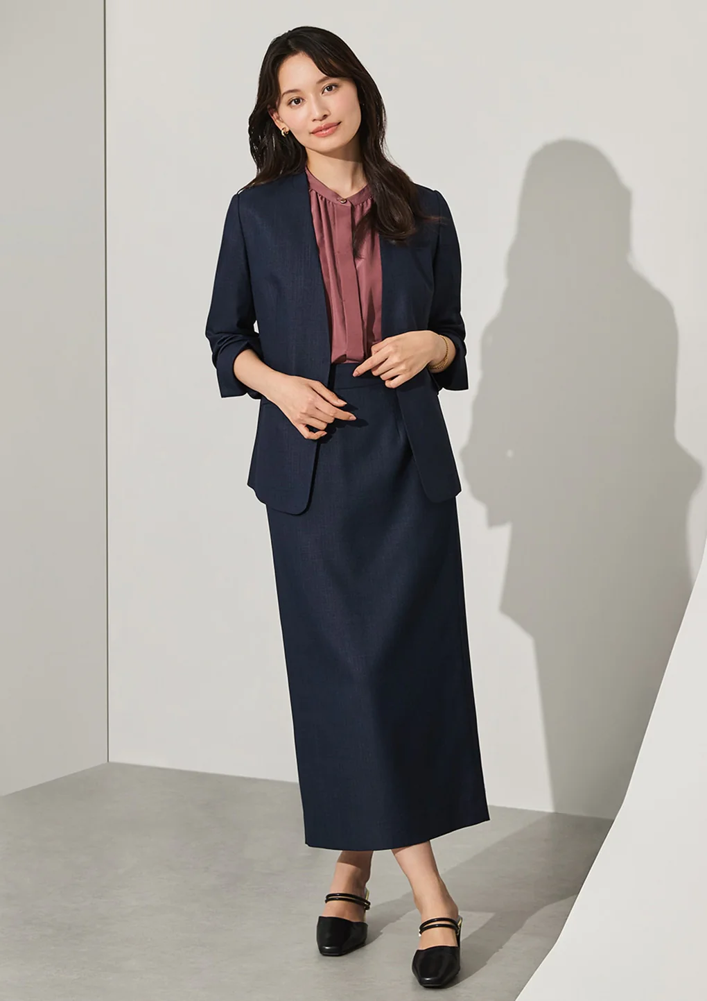 THE THIRD SUITS Linen-Like Cropped Sleeve Collarless Jacket - Navy - Image 28