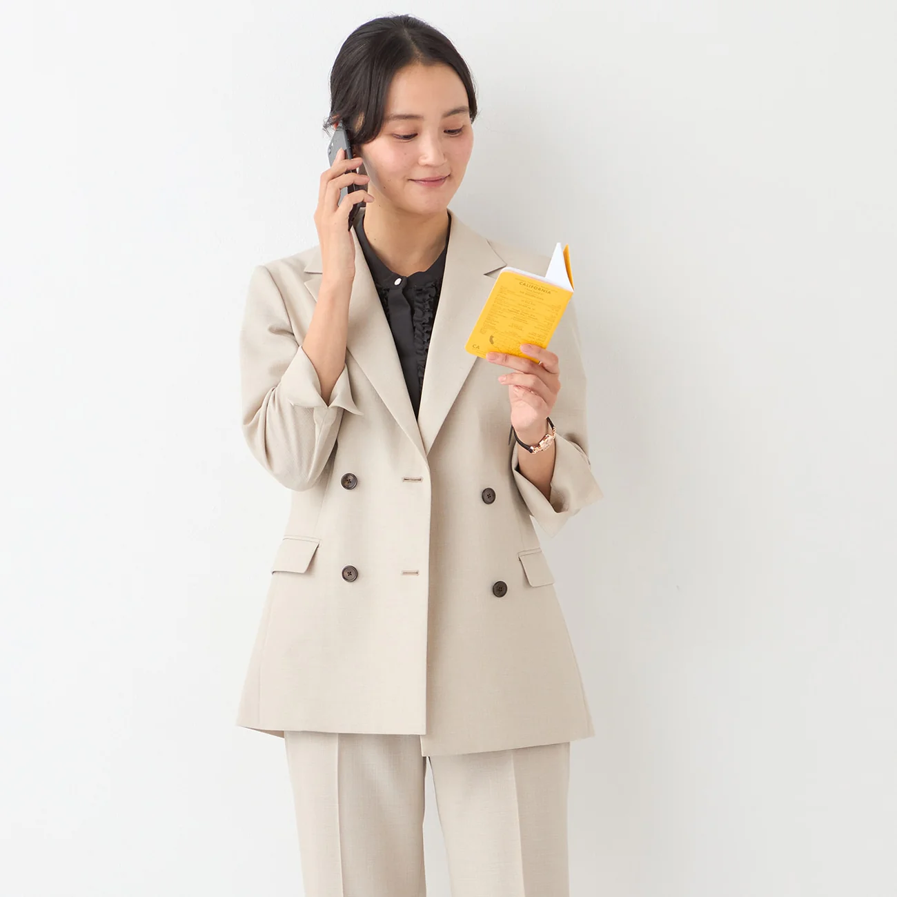 THE THIRD SUITS Linen-Like Cropped Sleeve Double-Breasted Jacket - Beige - Image 10