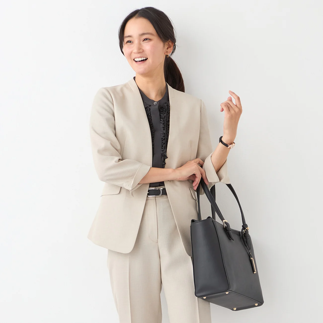 THE THIRD SUITS Linen-Like Cropped Sleeve Collarless Jacket - Beige - Image 10