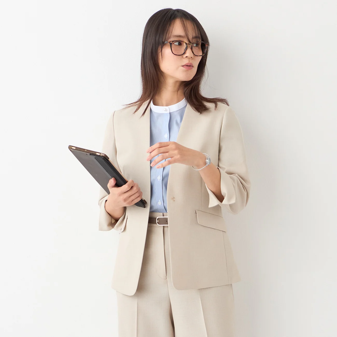 THE THIRD SUITS Linen-Like Cropped Sleeve Collarless Jacket - Beige - Image 17