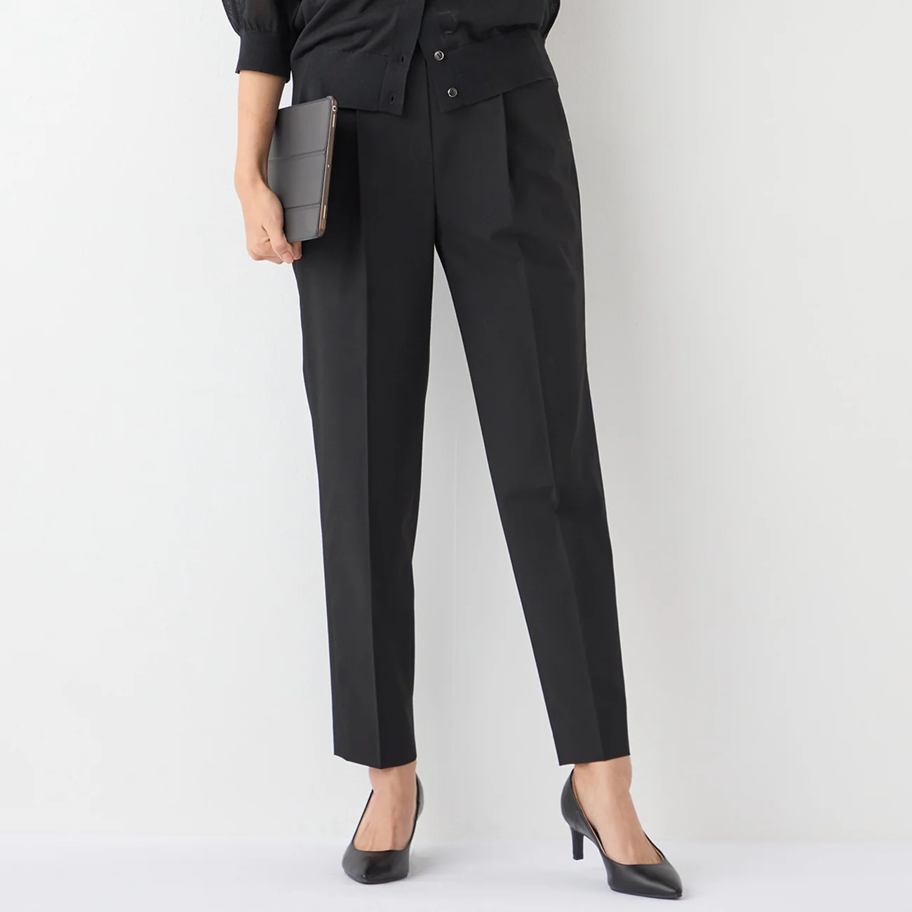 Flamingo Airy Tapered Pants - Black - Image 14