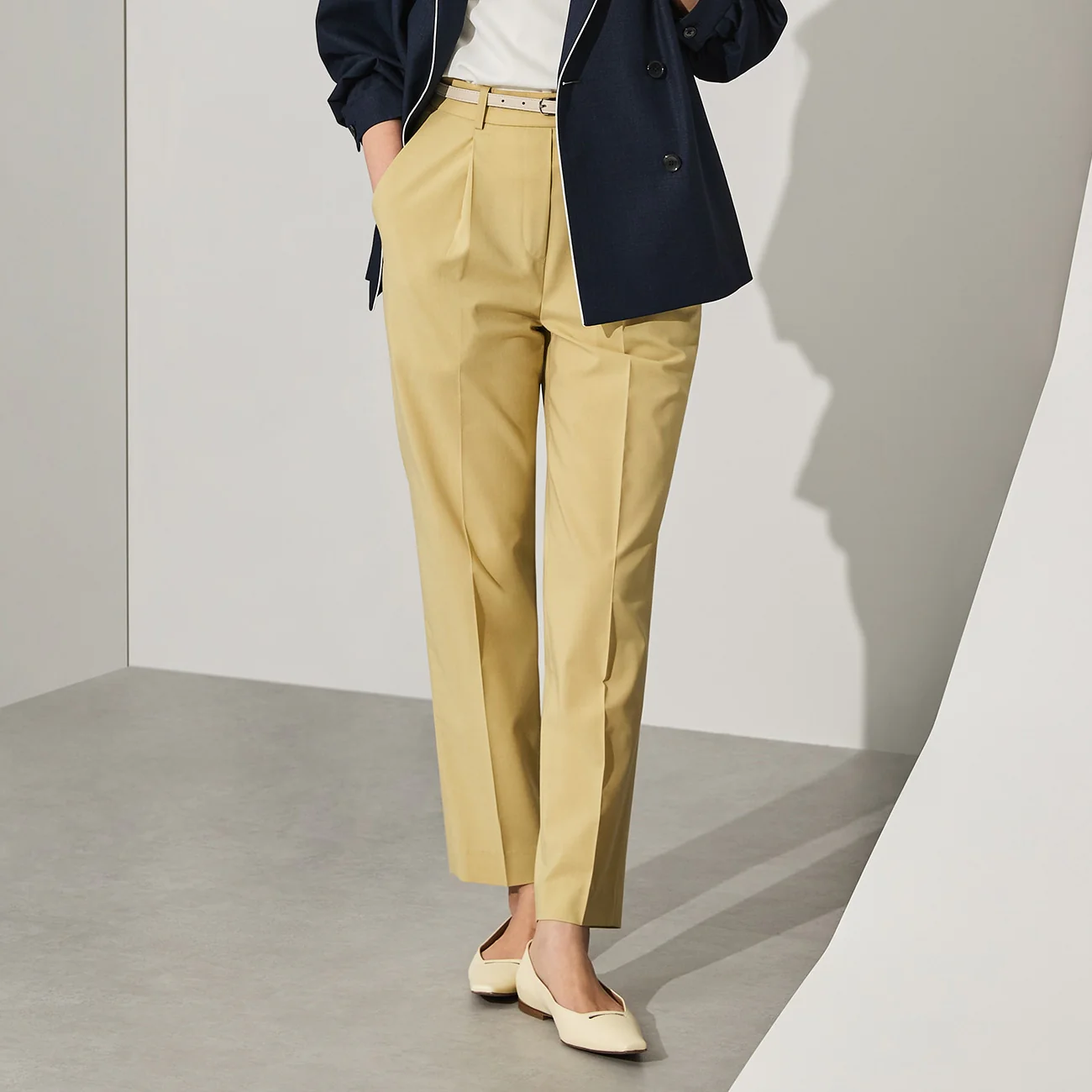 Flamingo Pants Airy Washable Stretch Tapered Pants - Yellow
