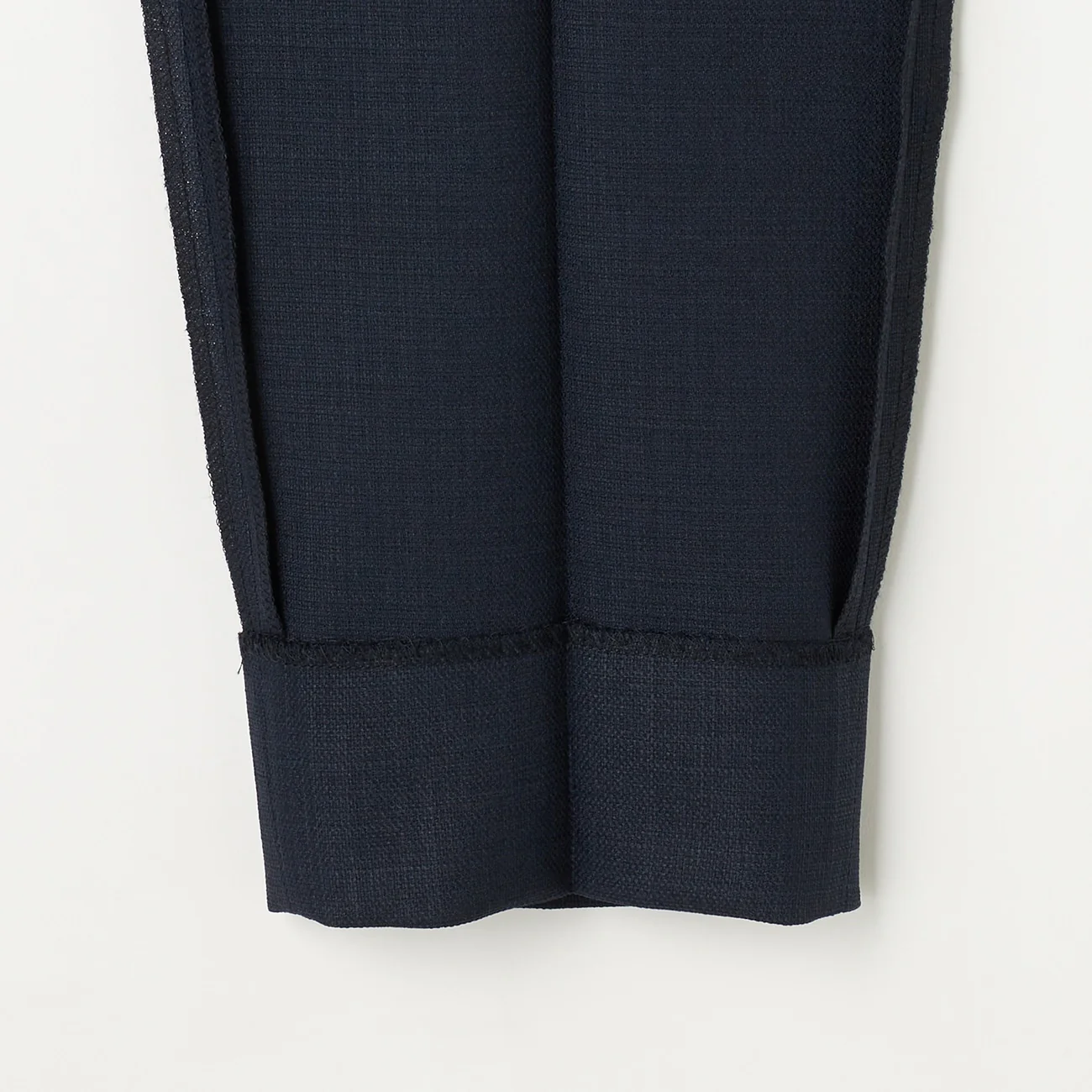 THE THIRD SUITS Linen-Like Cropped Pants - Navy - Image 10