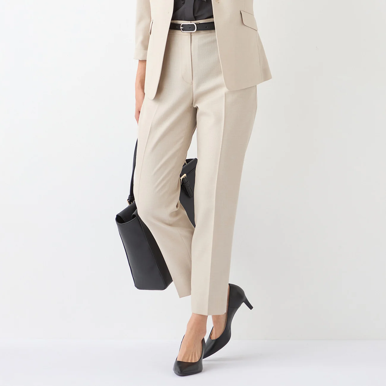 THE THIRD SUITS Linen-Like Cropped Pants - Beige