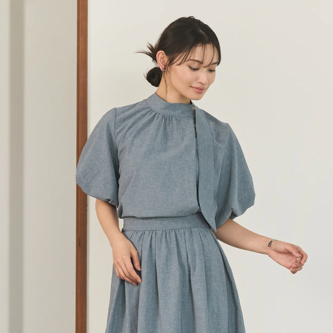 Tie-Neck Voluminous Sleeve Blouse