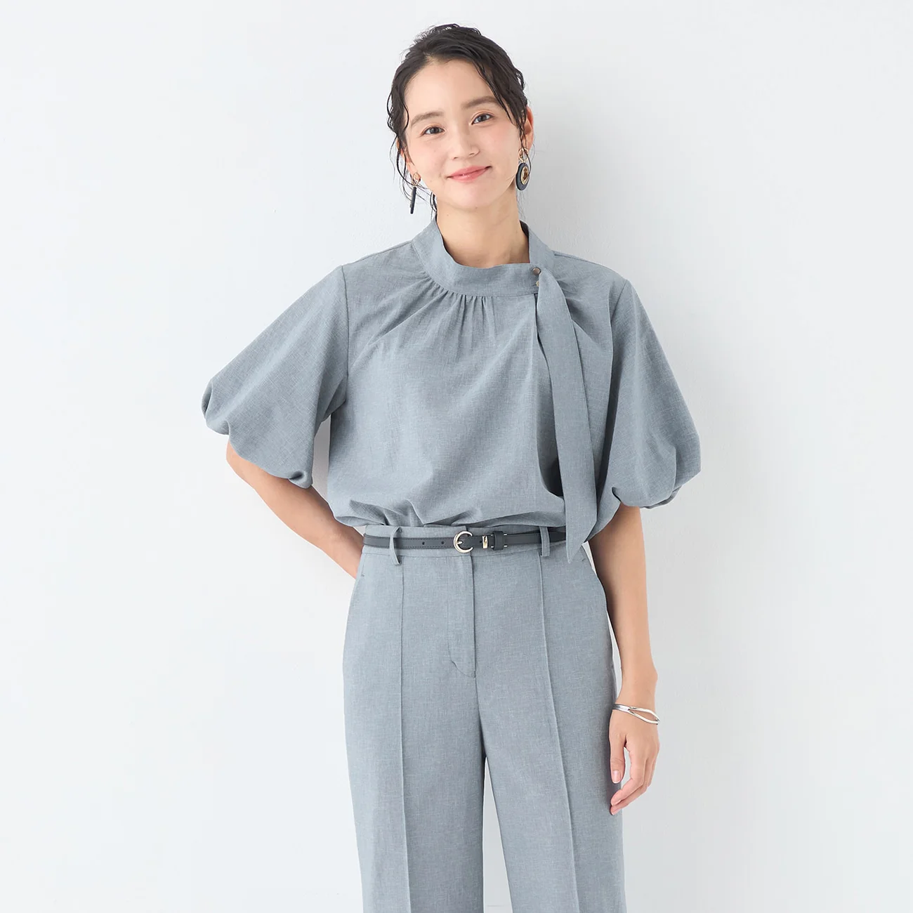 Tie-Neck Voluminous Sleeve Blouse - Image 3