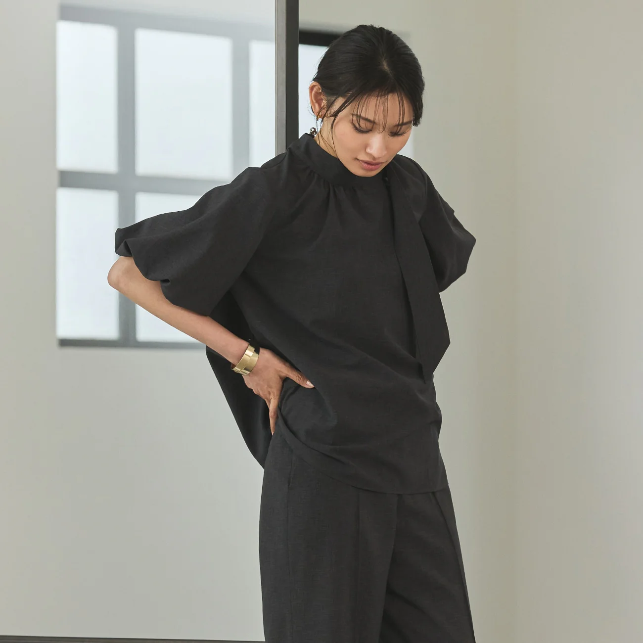 Tie-Neck Voluminous Sleeve Blouse - Image 6