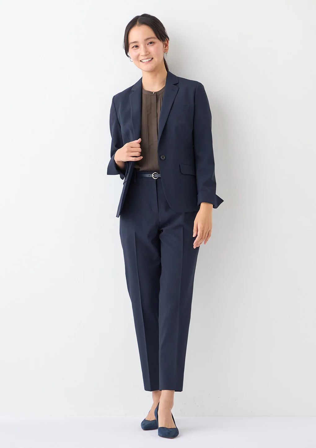 VEIL Pintuck Blouse - Image 38