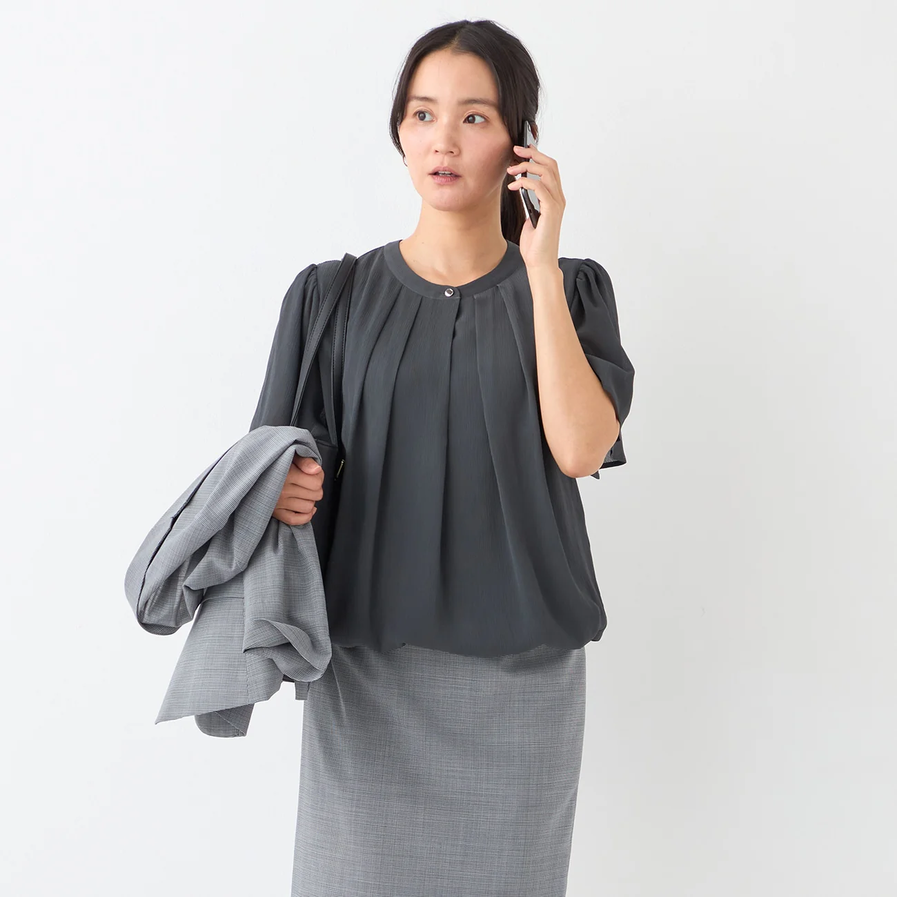 Crepe Short Sleeve Blouse - Image 9