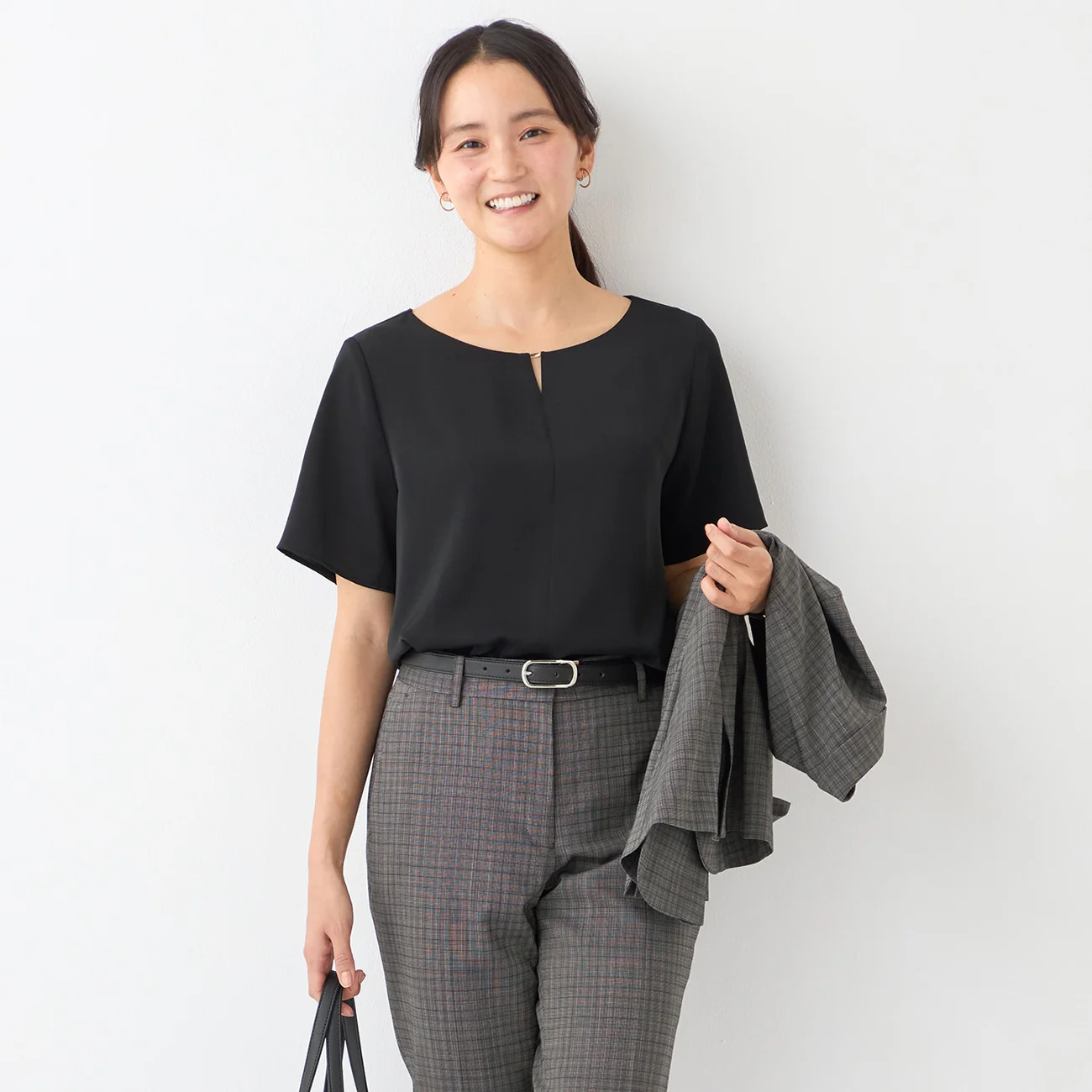 Tucked Blouse with Metal Accessory - Image 12