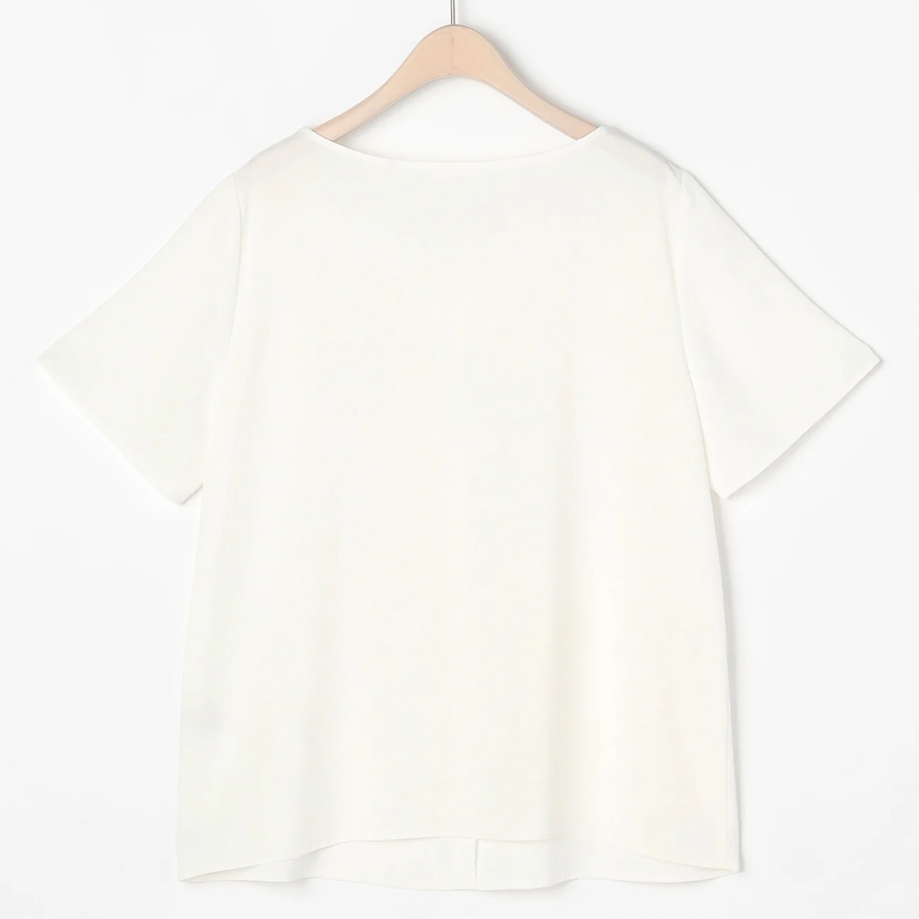 Tucked Blouse with Metal Accessory - Image 3