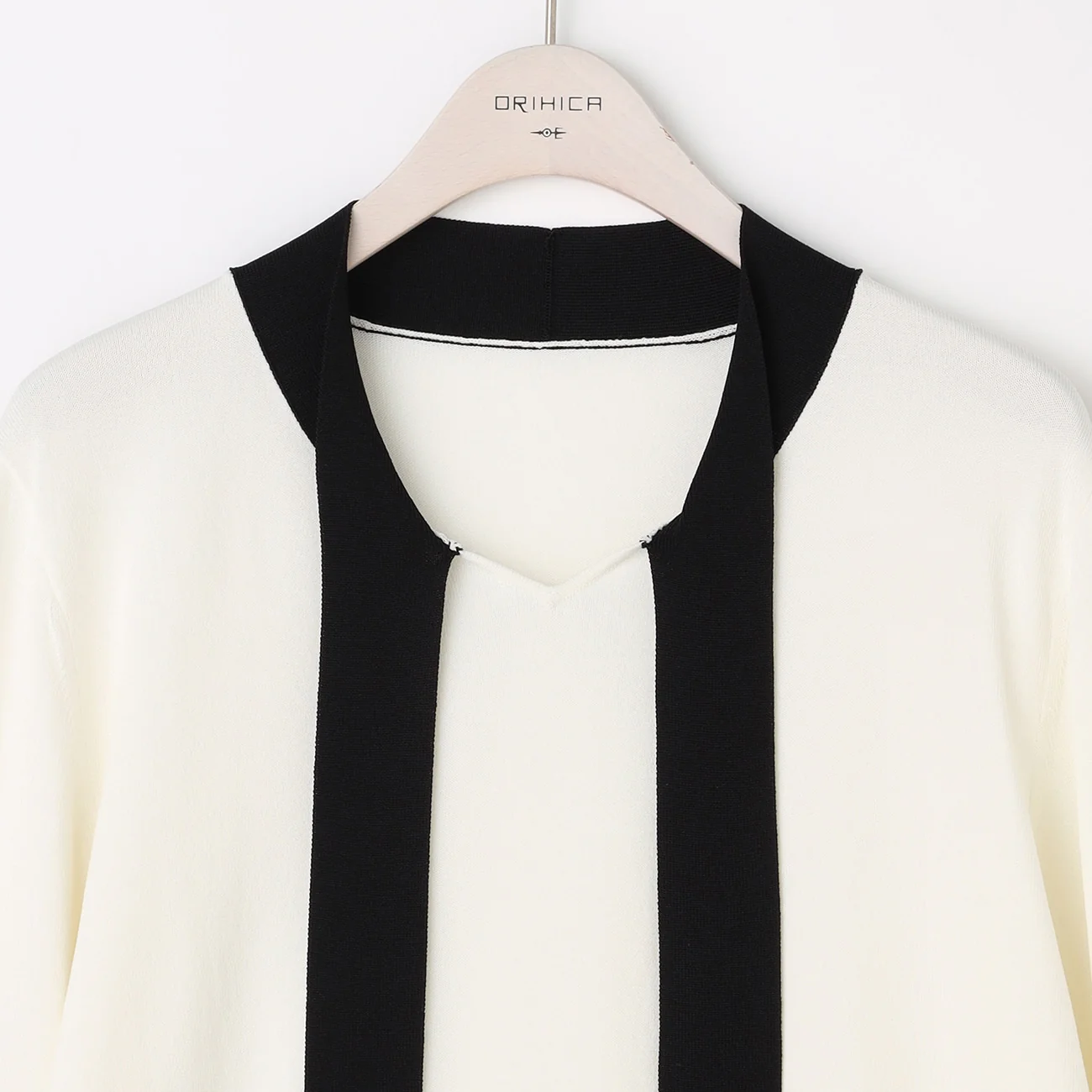 Color-Block Bow-Tie Knit Pullover - Image 5